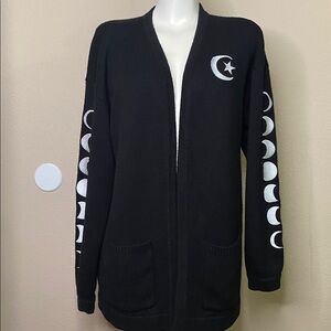 Hot Topic Black Knit embroidered moon phases oversized Cardigan M 🖤☠️